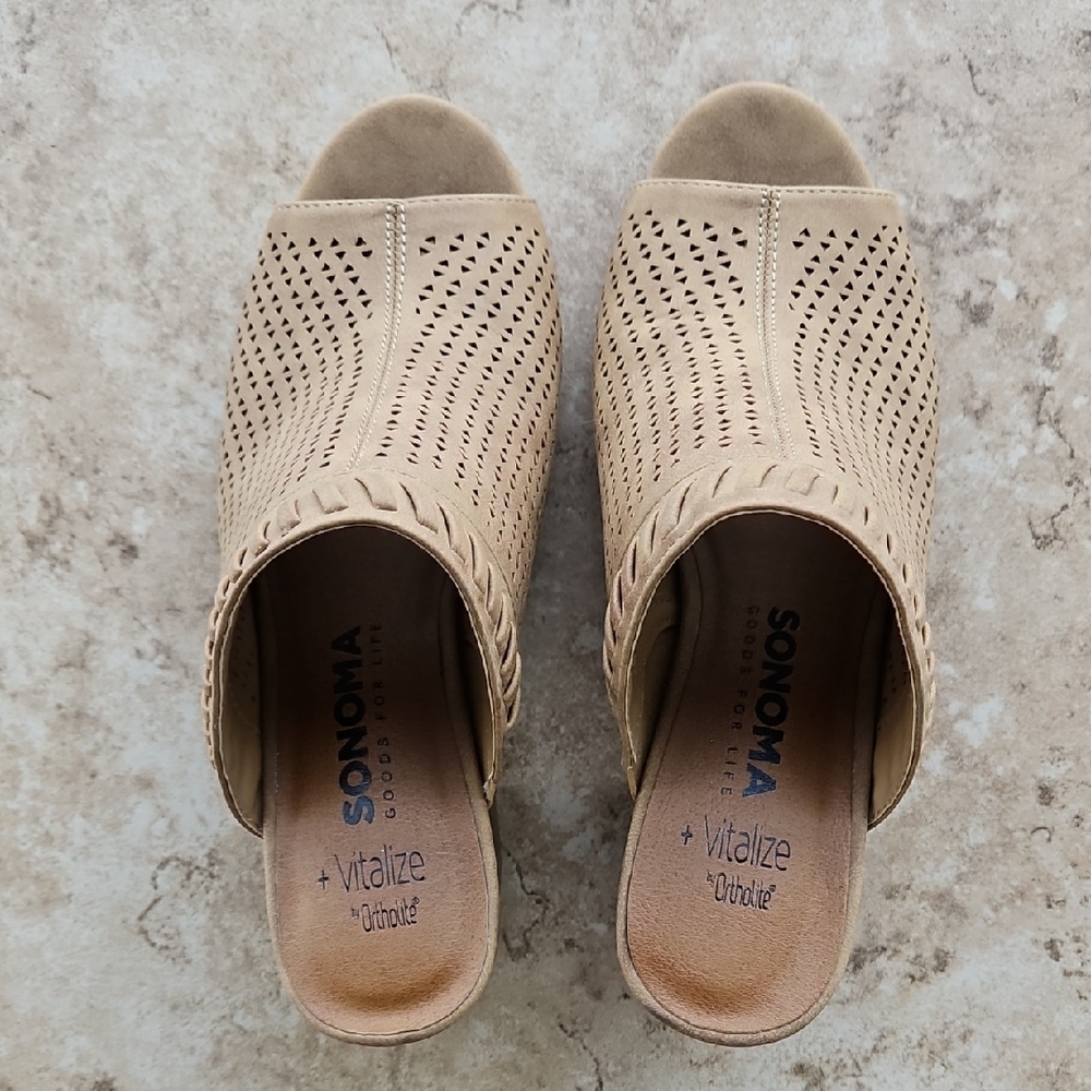 Sonoma Women's Size 6 Tan Perforated Mules